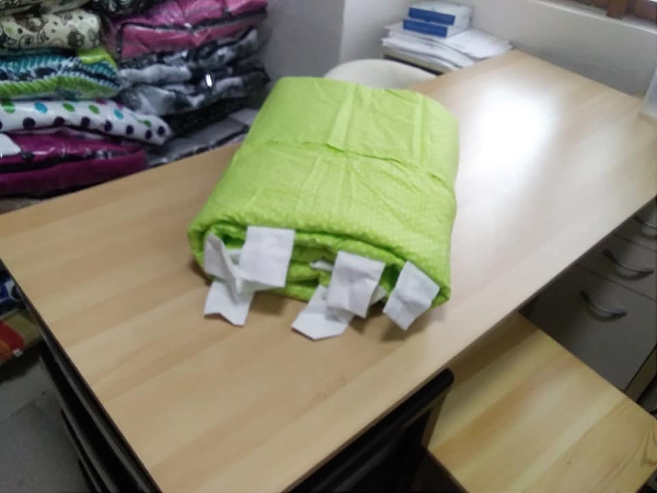 Kapsář k velké dětské posteli 200cm - zelený s puntíkama