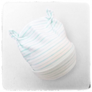 Agnesion Úpletová čepička velikost 68/74 (2) s růžky - bílá světle tyrkysové proužky